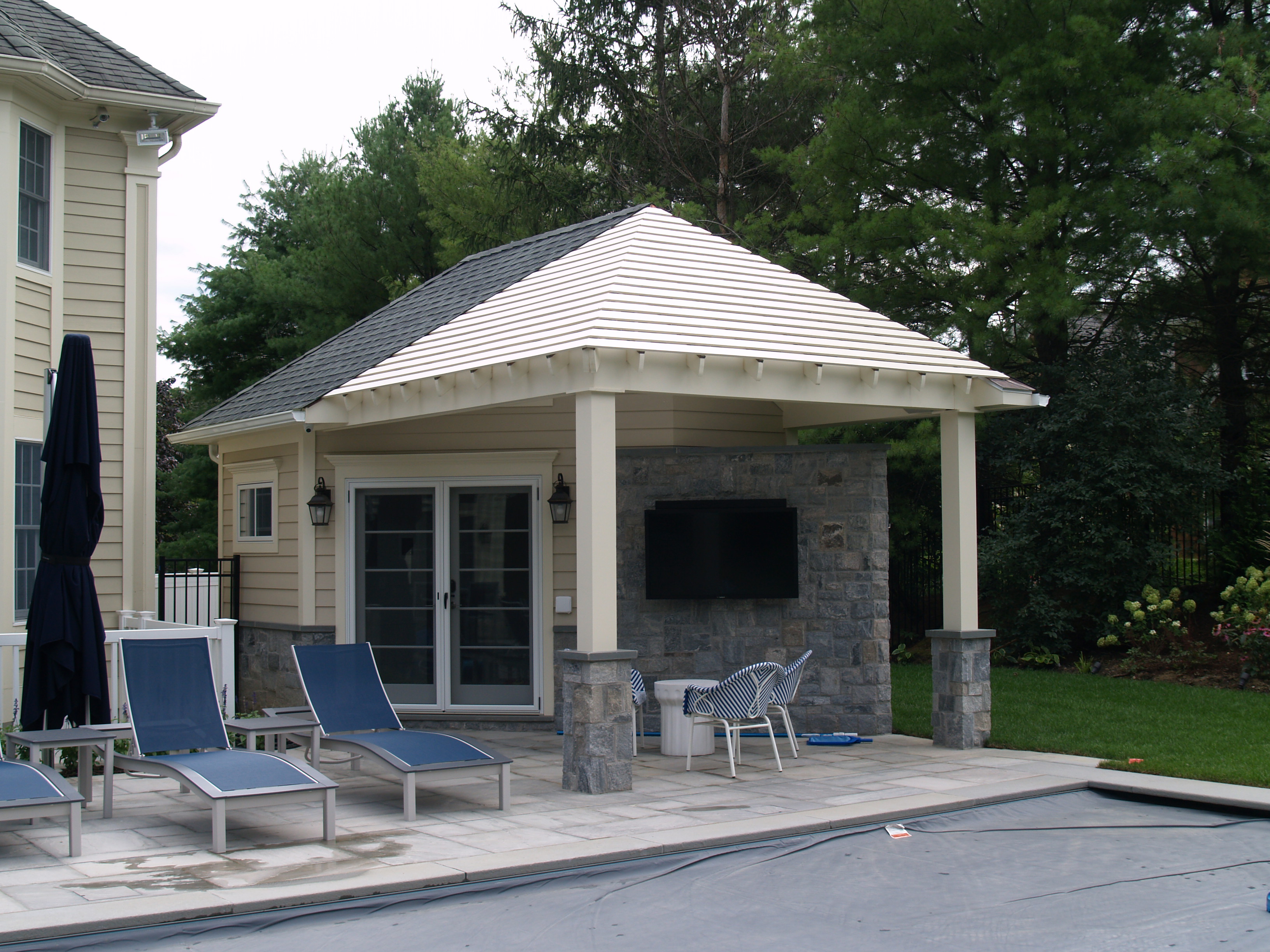 Taffet Cabana